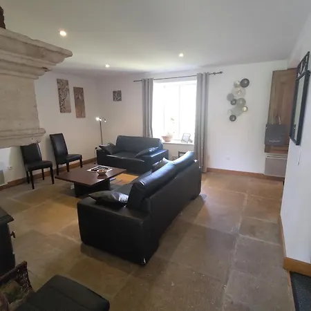 Semesterbostad Superbe Dans Ancien Presbytere Avec Confort, Proche Sites Historiques Et Thermes - Fr-1-589-1