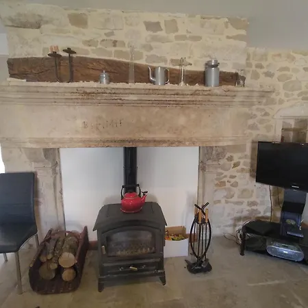 בית נופש Superbe Dans Ancien Presbytere Avec Confort, Proche Sites Historiques Et Thermes - Fr-1-589-1 *
