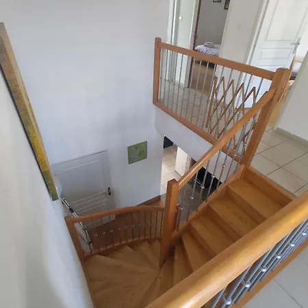 Superbe Dans Ancien Presbytere Avec Confort, Proche Sites Historiques Et Thermes - Fr-1-589-1 Semesterbostad