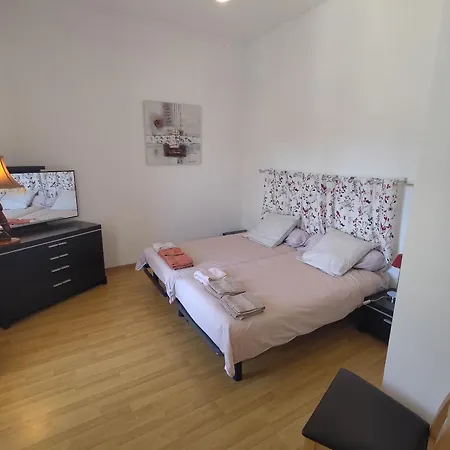 Сasa de vacaciones Superbe Dans Ancien Presbytere Avec Confort, Proche Sites Historiques Et Thermes - Fr-1-589-1