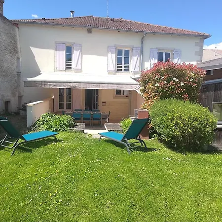 Superbe Dans Ancien Presbytere Avec Confort, Proche Sites Historiques Et Thermes - Fr-1-589-1