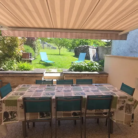 Semesterbostad Superbe Dans Ancien Presbytere Avec Confort, Proche Sites Historiques Et Thermes - Fr-1-589-1 Attigneville