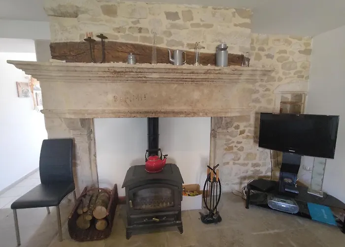 Casa vacanze Superbe Dans Ancien Presbytère Avec Confort, Proche Sites Historiques Et Thermes - Fr-1-589-1 *